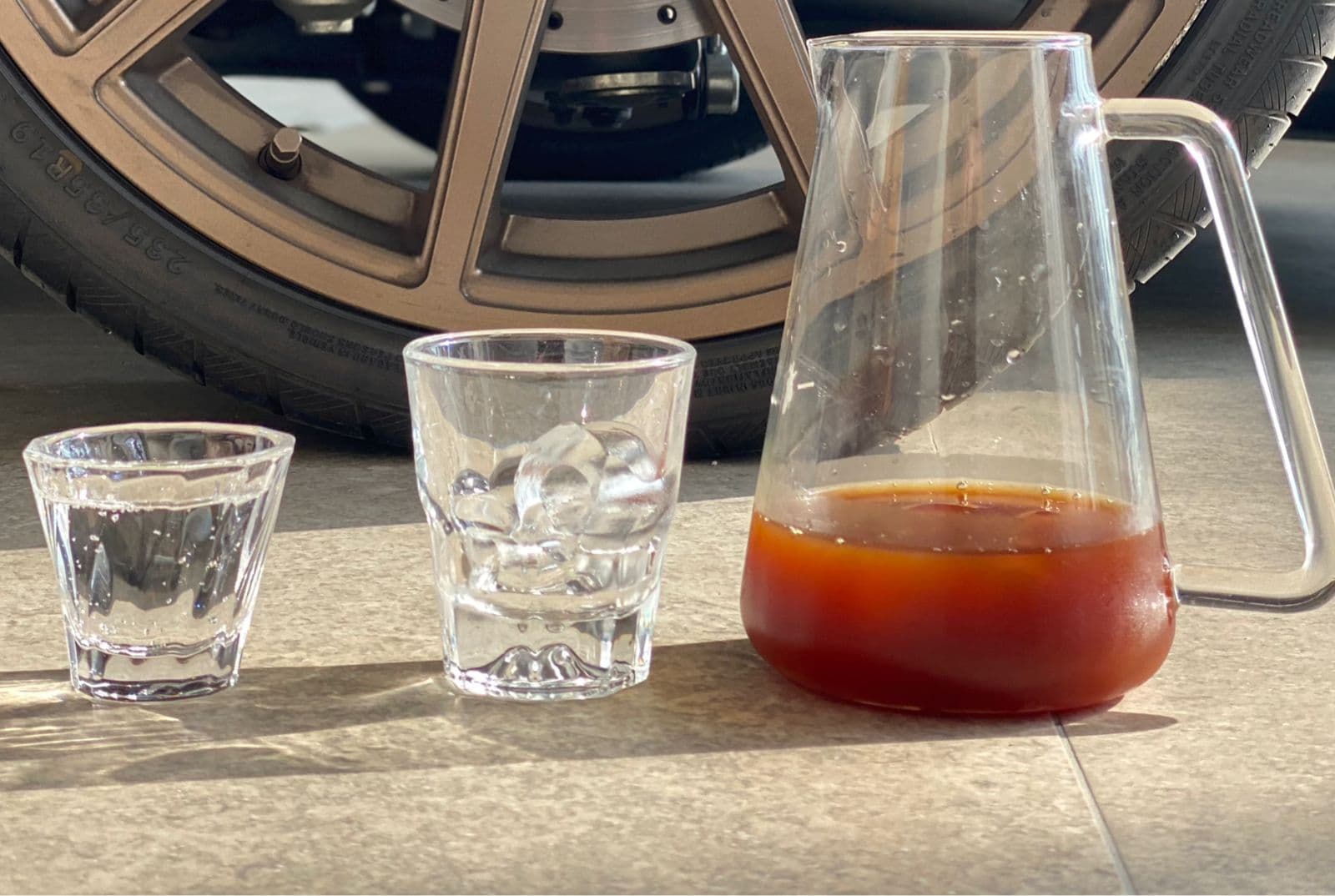 pour over (V-60) image
