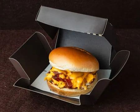 Egg & bacon bun image