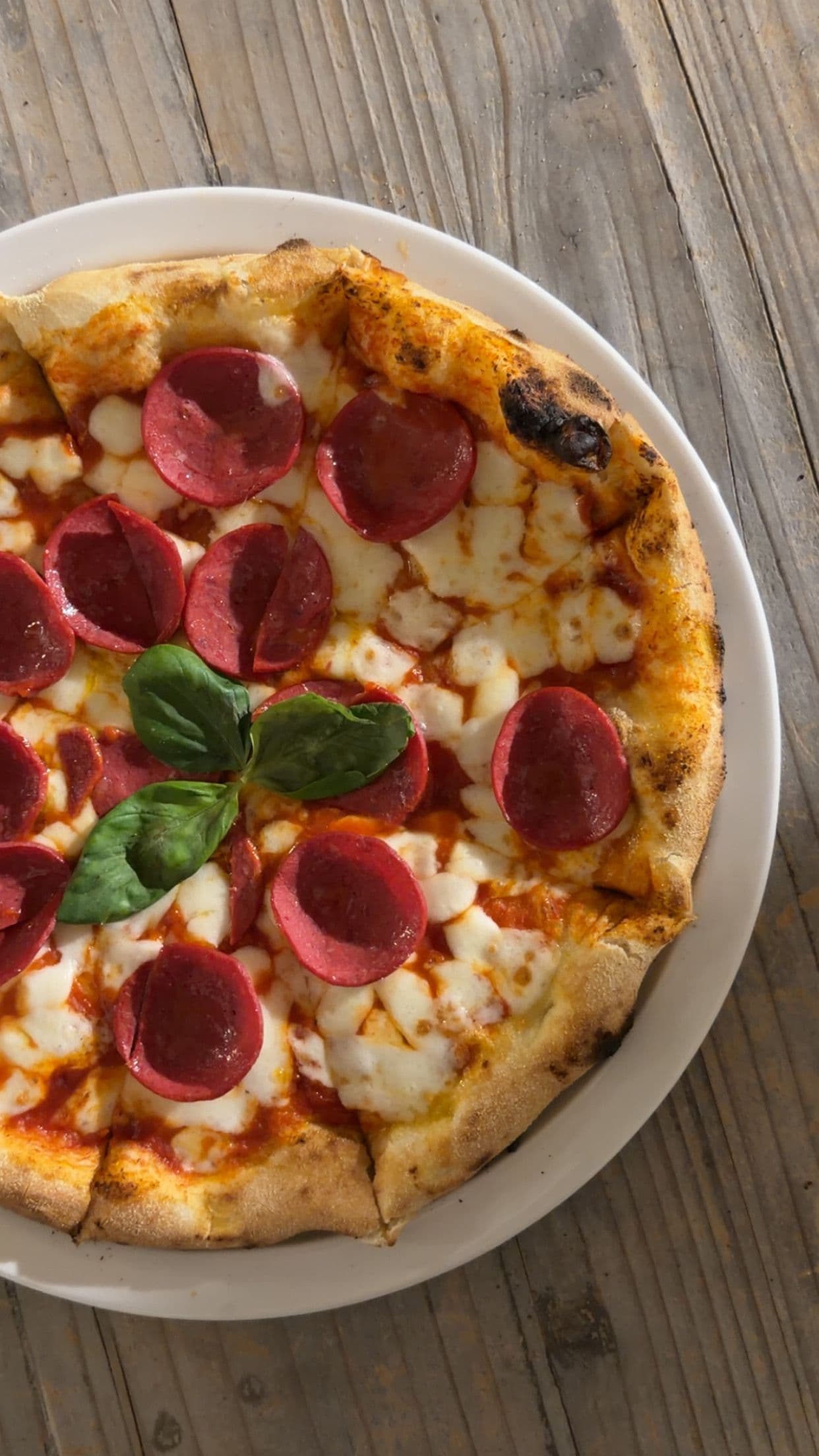 pepperoni pizza image