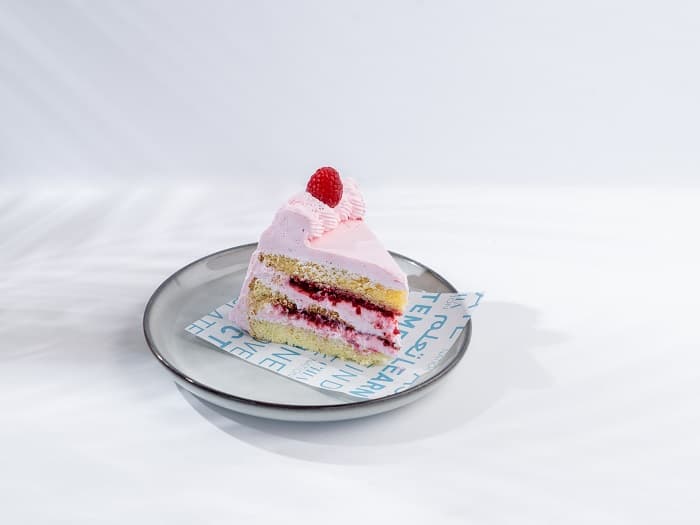 Raspberry Cake Slice image